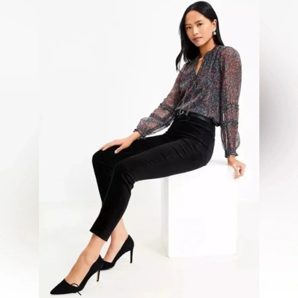 Ann Taylor LOFT Black Velvet Curvy‎ Skinny Pants Womens Size 28/6 (1562)